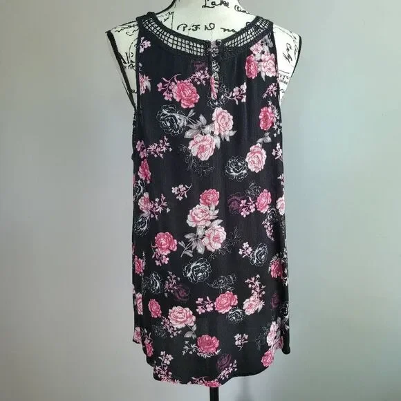 Torrid Black Floral Lace Yoke Sleeveless Women's Top - Pink Rose Print 2x - Picture 3 of 10
